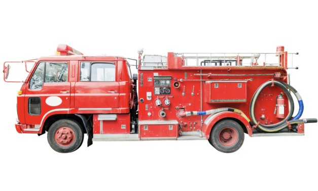 قسم الإطفاء المحطة الأولى في ديترويت DETROIT FIRE ENGINE 1 يخضع للتحقيق لفشله في الاستجابة لحادث تصادم