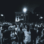 تصاعد التوترات بشأن إنفاذ قوانين الهجرة في جنوب شرق ميشيغان وسط احتجاجات طلابية ومطالب دينية بوقف تمويل وكالة الهجرة