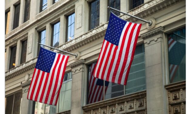 إعادة افتتاح السفارة الأمريكية في كاراكاس بعد سبع سنوات من الإغلاق