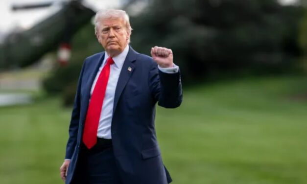 ترامب ” الولايات المتحدة ستفرض حصارآ على السفن الداخلة إلى الموانئ الإيرانية أو الخارجة منها”