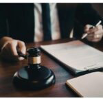  مواجهة أولى لشرطي متقاعد بديترويت متهم بالاختطاف والتحرش الجنسي بعد عقود