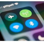  والدة من ميشيغان تدعم قانونًا لحماية الأطفال على الإنترنت بعد انتحار ابنتها